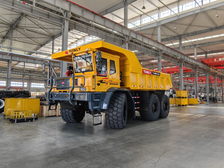 Внедорожный самосвал TL869