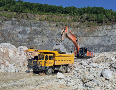 Внедорожный самосвал TLD65